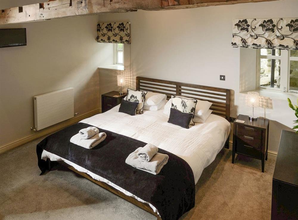 Relaxing double bedroom at Howgills Barn in Middleton, near Kirkby Lonsdale, Cumbria