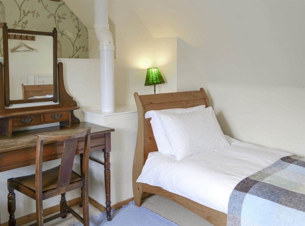 Twin bedroom at Hume Orchard Steading in Hume, near Kelso, Roxburghshire