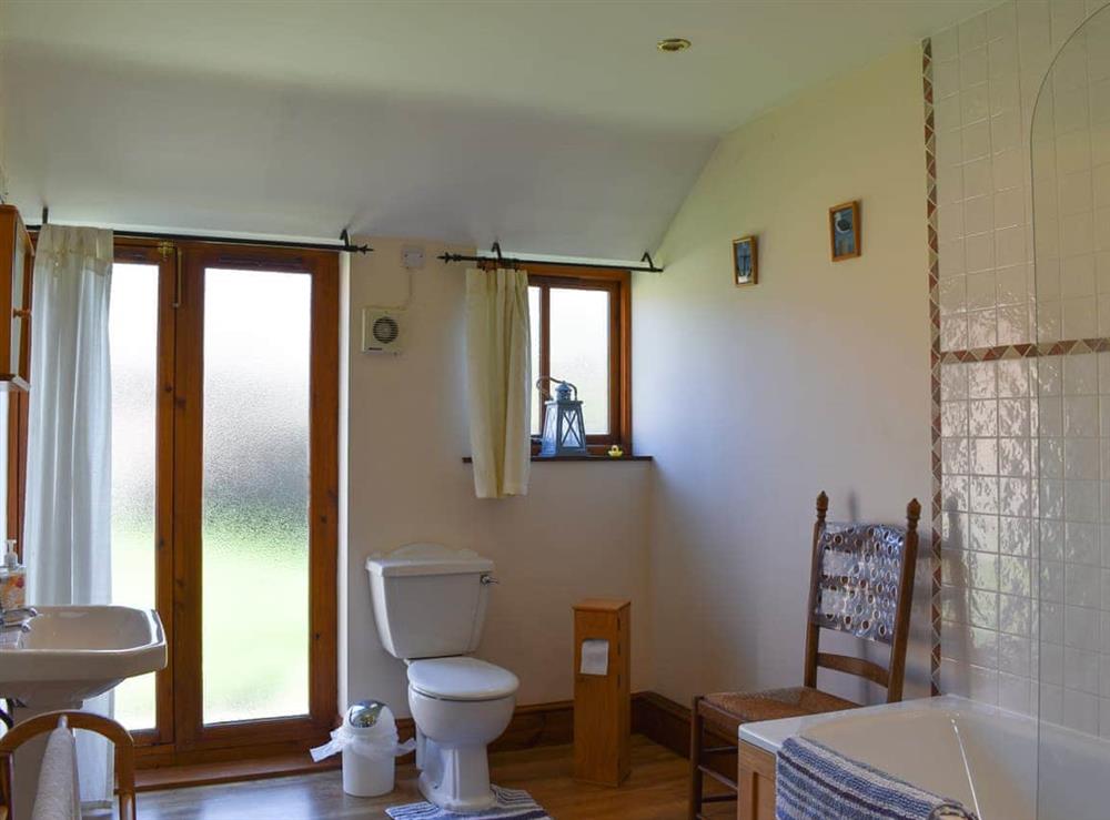 Bathroom at Hunters Lodge in Scruton, near Northallerton, North Yorkshire