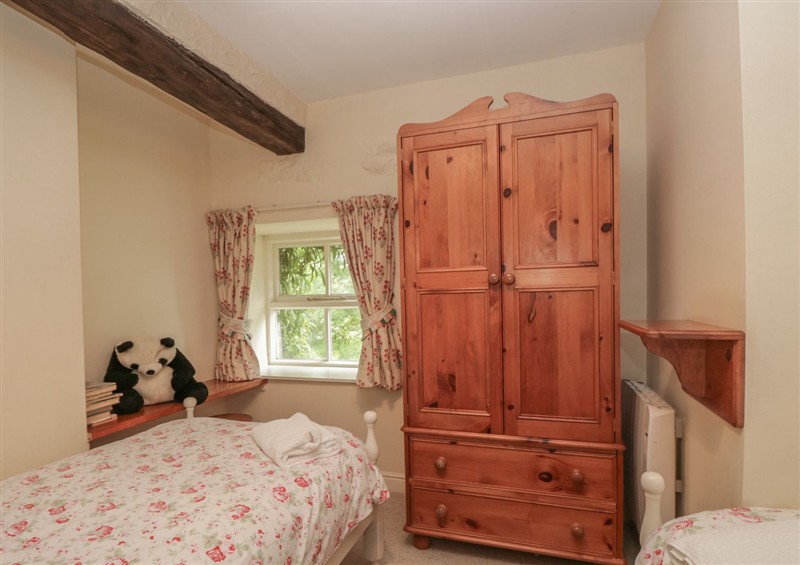 A bedroom in Huntsman's Cottage (photo 2) at Huntsmans Cottage, Cartmel