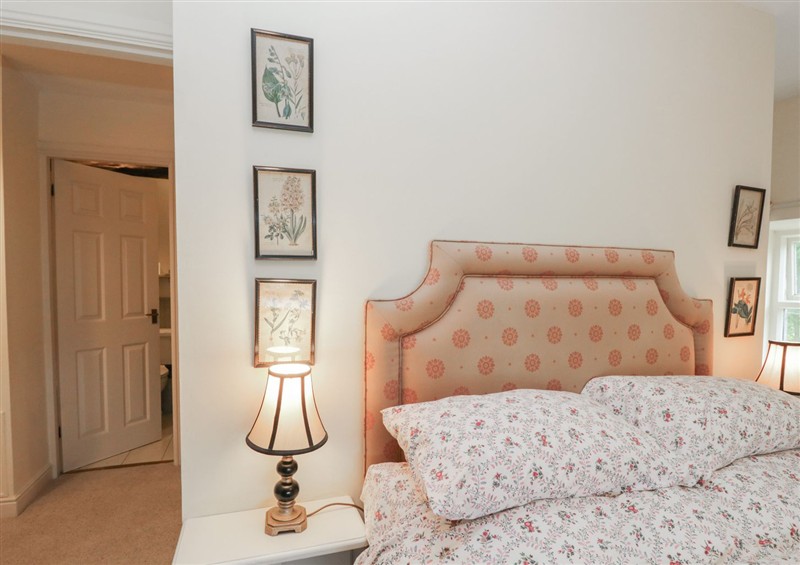 A bedroom in Huntsman's Cottage (photo 3) at Huntsmans Cottage, Cartmel