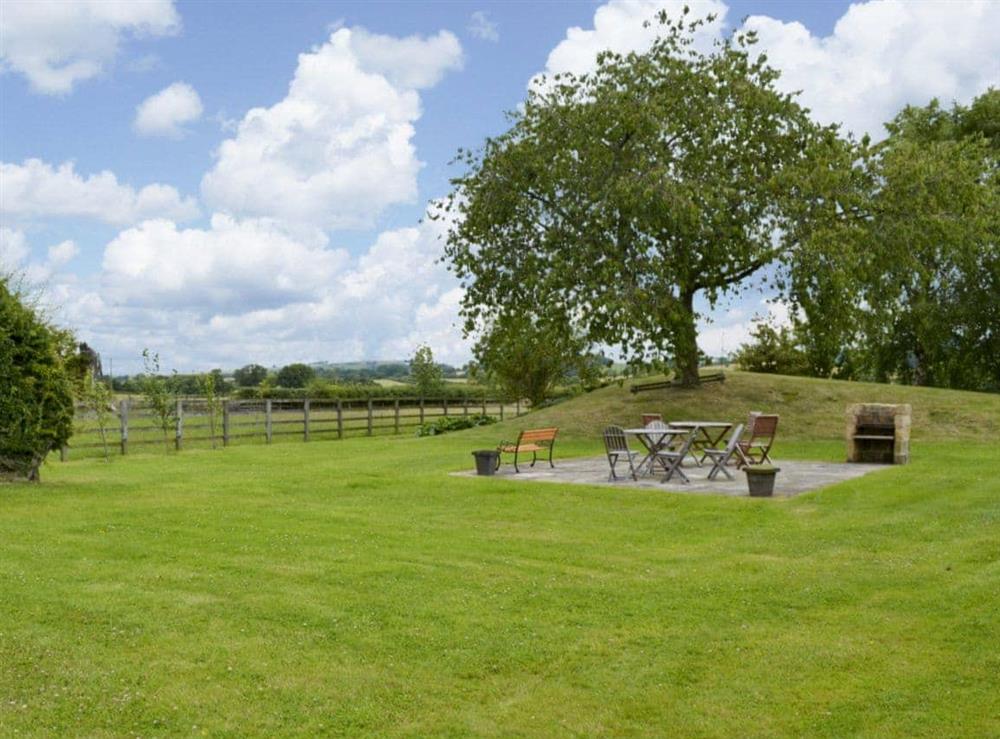 Garden and grounds at Knayton Moor Cottages, 