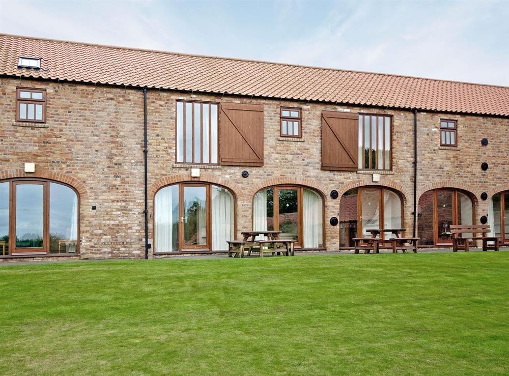 Photos of Hutton Cottage, Muston, Filey, North Yorkshire