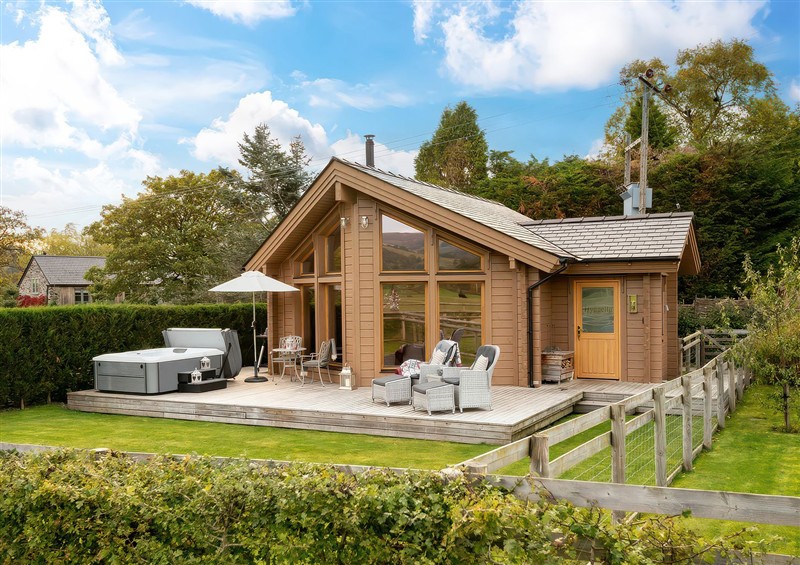 The setting at Hyggelig Log Cabin, Llandrillo