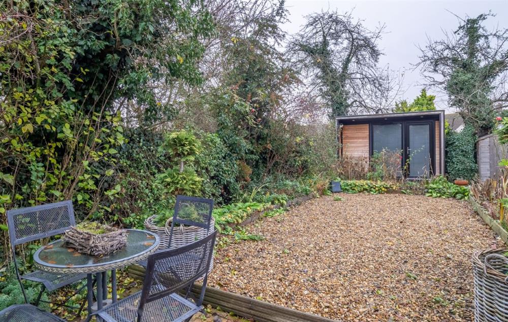 Private cottage garden with stylish studio at Hylton Cottage, Lavenham