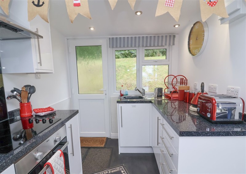 Kitchen at I C Lundy Too, Bideford Bay Holiday Park near Woolfardisworthy
