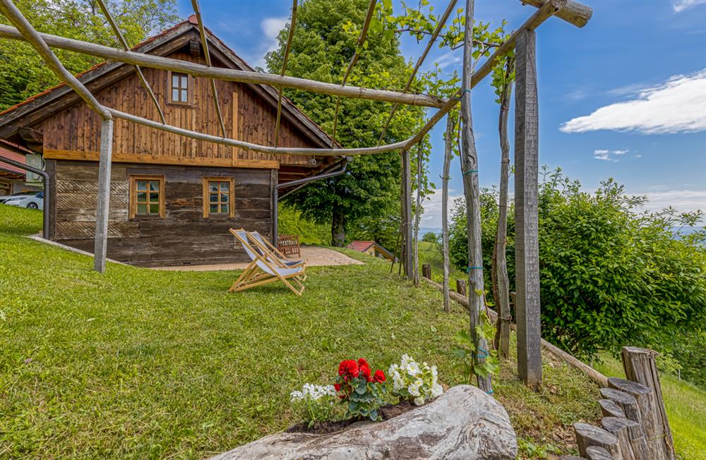 Idia Lodge