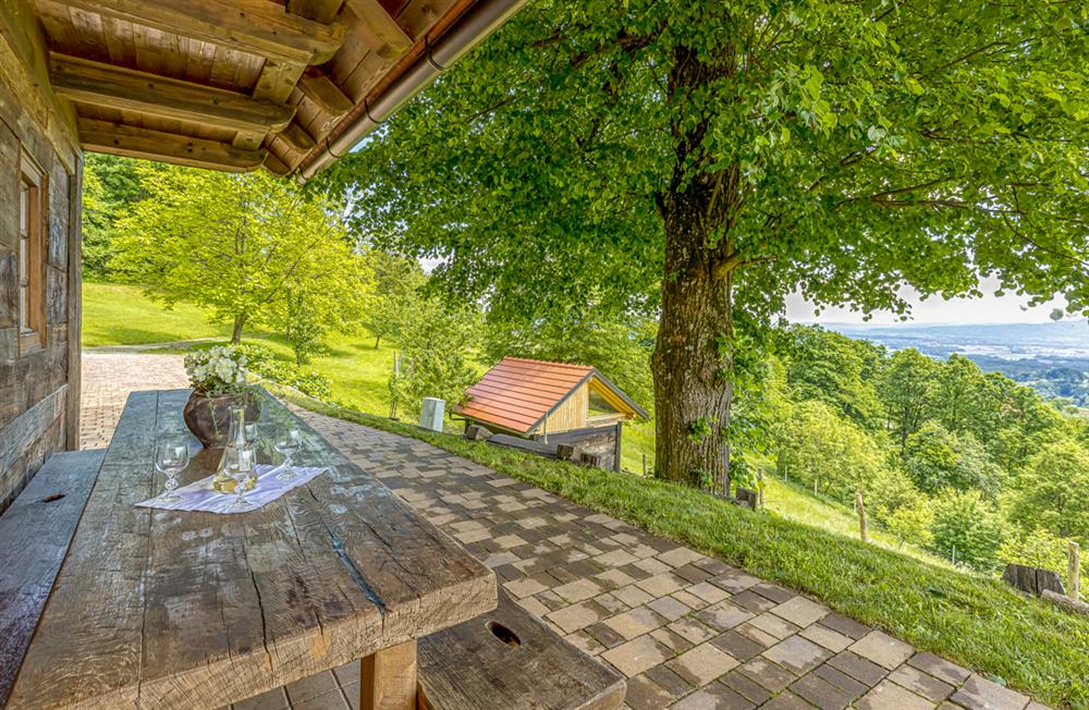 Idia Lodge