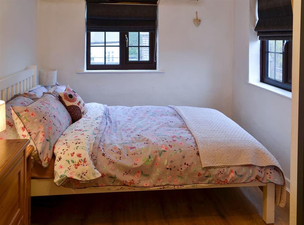 Relaxing double bedroom at Ikkle Cottage in Old Blidworth, near Mansfield, Nottinghamshire