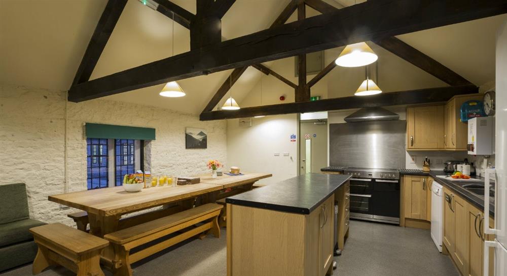 Open plan kitchen diner, Ilam Bunkhouse, Peak District (photo 2) at Ilam Bunkhouse in Ashbourne, Derbyshire