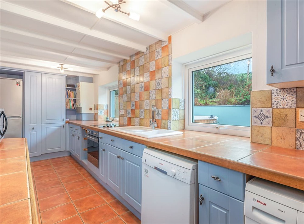 Kitchen area at Incline Villa in Saundersfoot, Dyfed