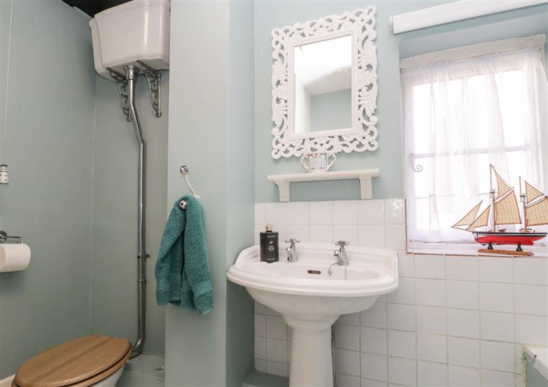 This is the bathroom at Inglenook Cottage, Salisbury