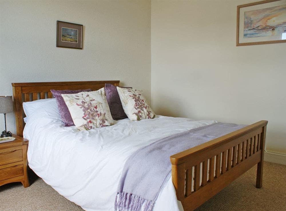 Double bedroom (photo 3) at Inveree in Oban, Argyll