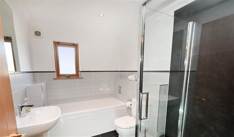 Bathroom at Inverness City Apartment, Inverness