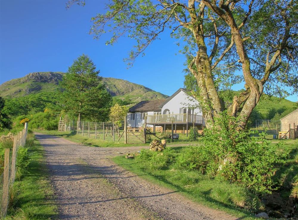 Holiady home in a fantastic location at Invernoe Cottage in Taynuilt, near Oban, Argyll and Bute, Scotland