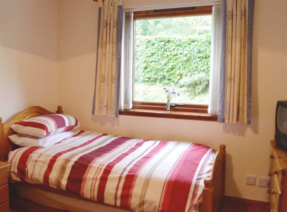 Single bedroom (photo 2) at Inzievar in Oakley, near Dunfermline, Fife