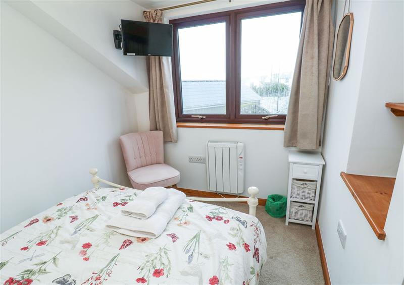 One of the 3 bedrooms (photo 2) at Iris Cottage, Pendeen