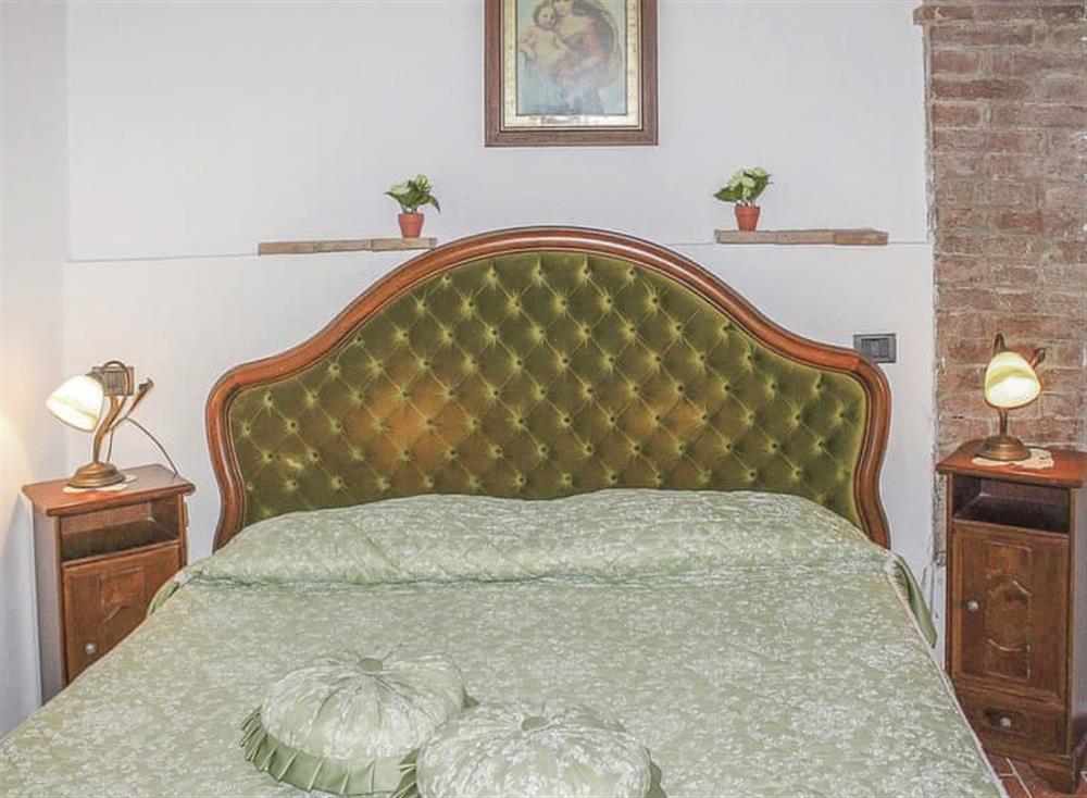 Bedroom (photo 2) at Iris in Volterra, Italy