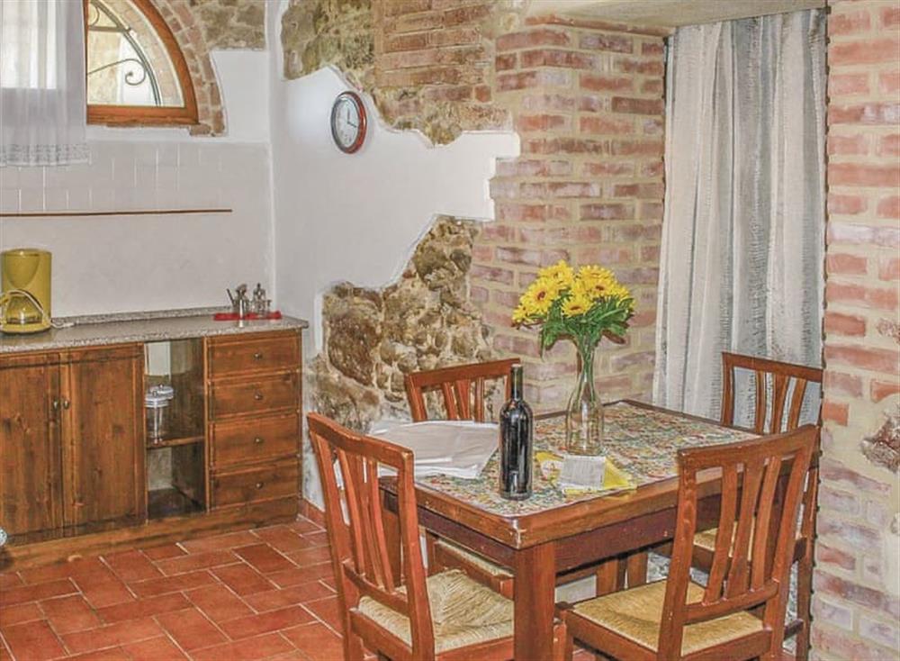 Living area at Iris in Volterra, Italy