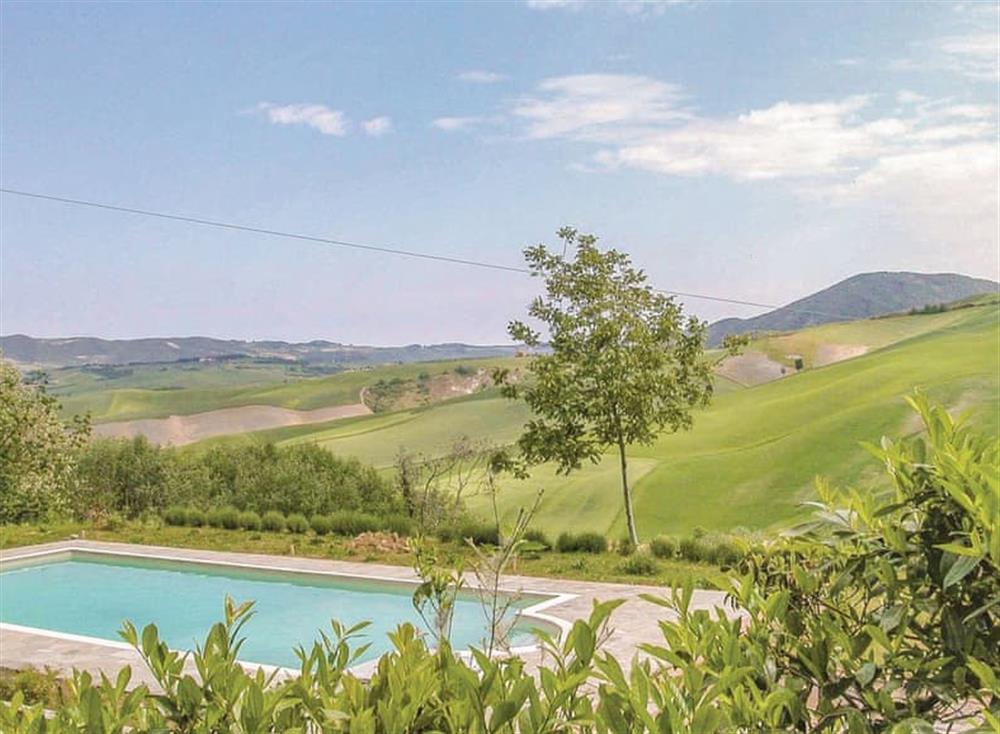 Swimming pool (photo 2) at Iris in Volterra, Italy