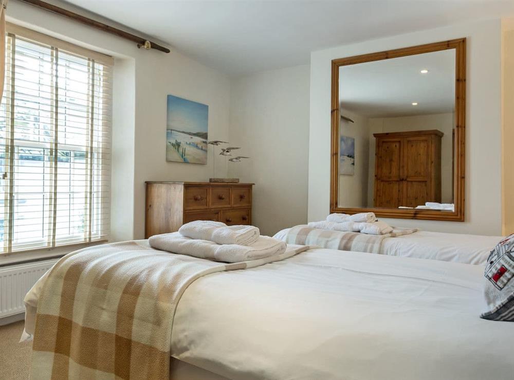 Charming twin bedroom (photo 3) at Irsha Street in Appledore, near Bideford, Devon