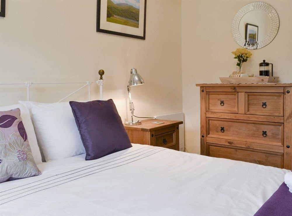 Peaceful double bedroom at Isallt in Nantlle, near Beddgelert, Gwynedd