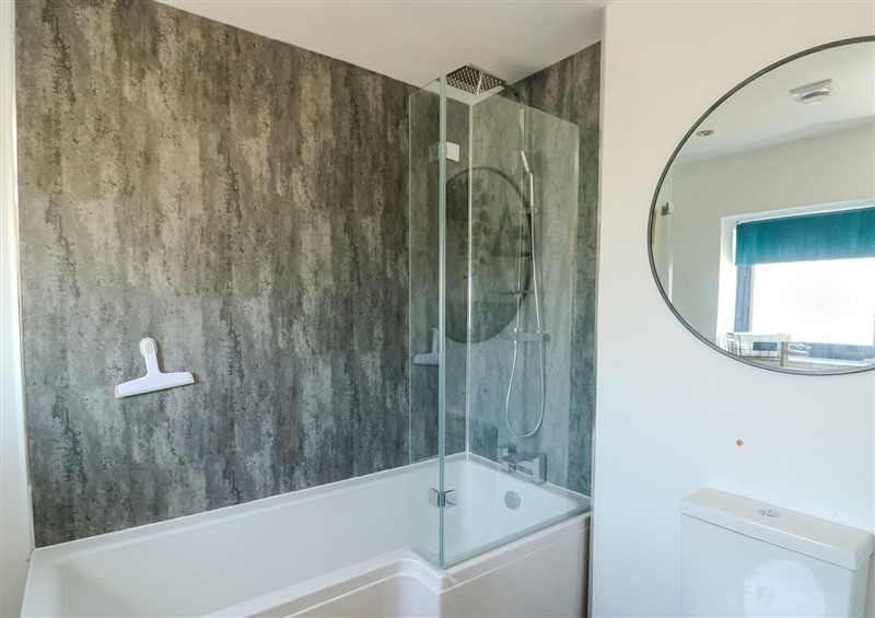 The bathroom (photo 2) at Iscoed, Rhosneigr