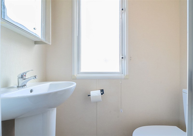 The bathroom at Island Breeze - Hayling Island, Hayling Island Holiday Park