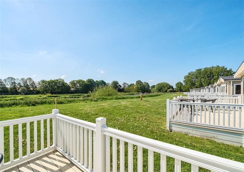This is the garden at Island Breeze - Hayling Island, Hayling Island Holiday Park