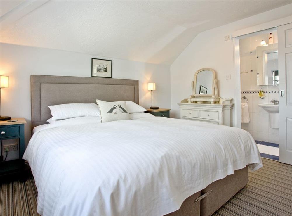 Double bedroom (photo 3) at Island Quay 9 in Island St, Devon