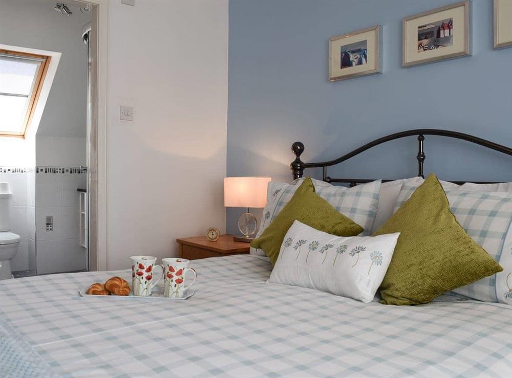 Double bedroom with en-suite at Island View in Crail, near Anstruther, Fife