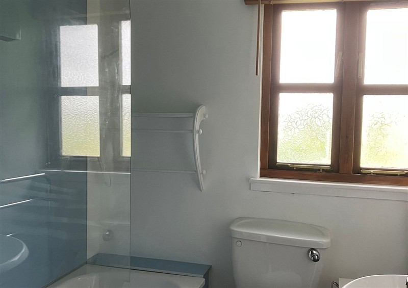 Bathroom at Island View Lodge, Back of Keppoch near Arisaig