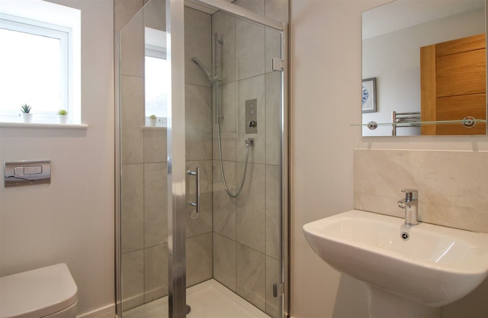 Shower room (photo 2) at Island View in Tintagel, Cornwall