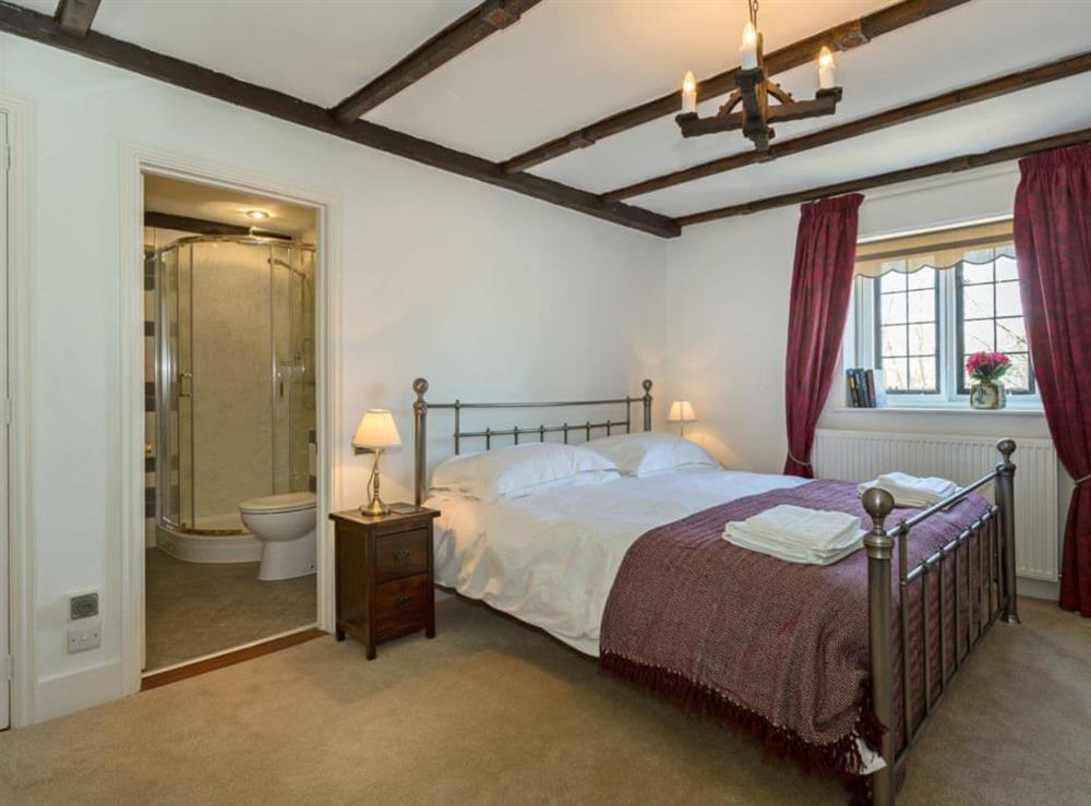 Spacious double bedroom with en-suite bathroom at Islington Hall in Tilney All Saints, near King’s Lynn, Norfolk