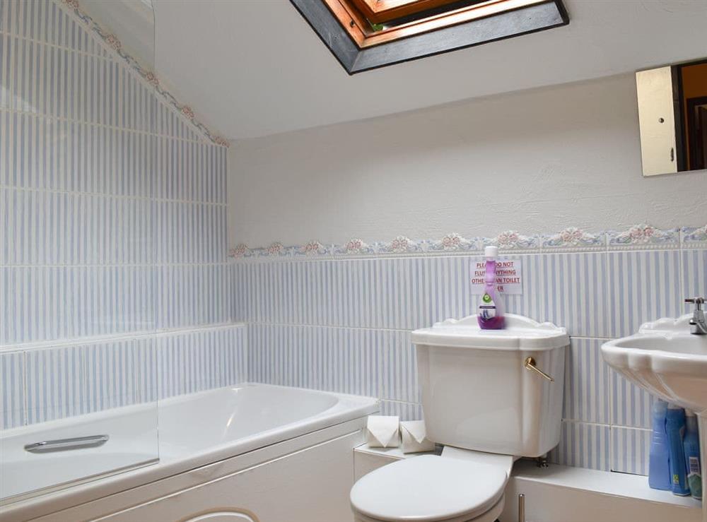 Bathroom at Ivory Cottage in Woolacombe, Devon