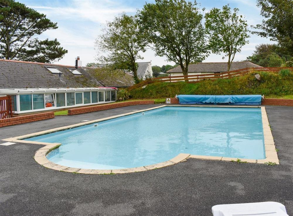 Swimming pool at Ivory Cottage in Woolacombe, Devon