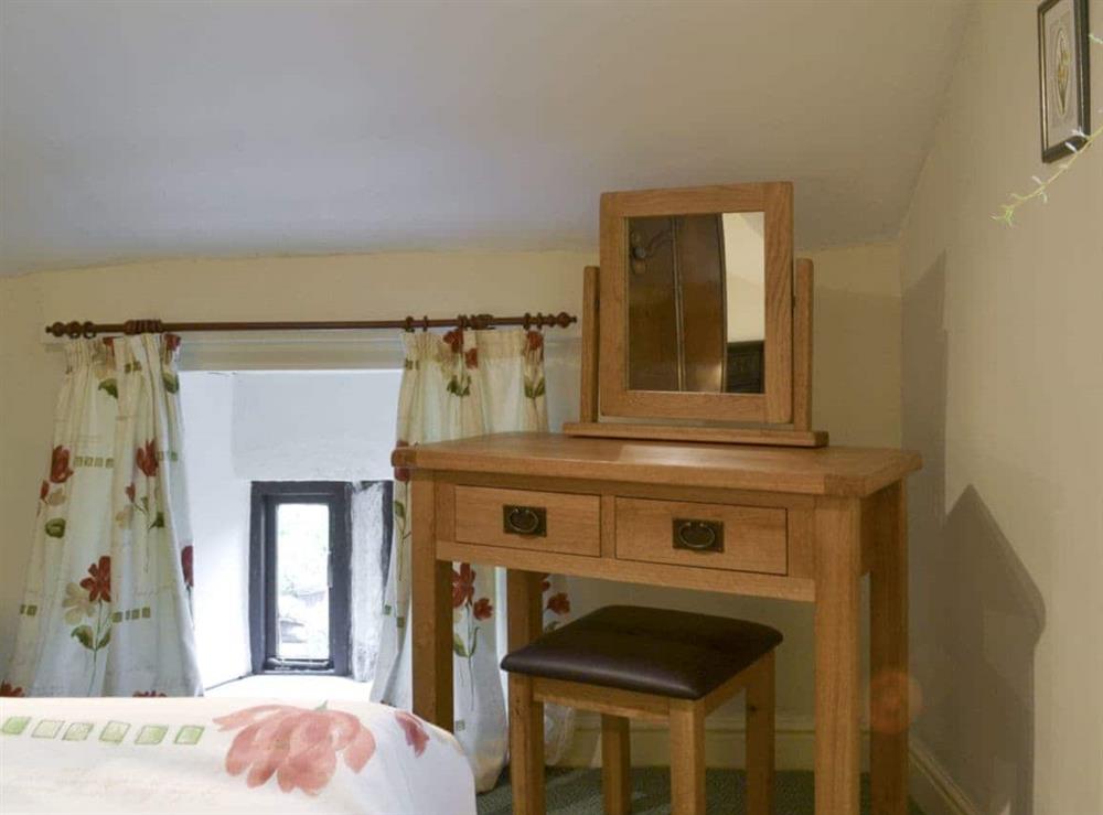 Dressing area in double bedroom at Ivy Cottage in Aldwark, near Matlock, Derbyshire