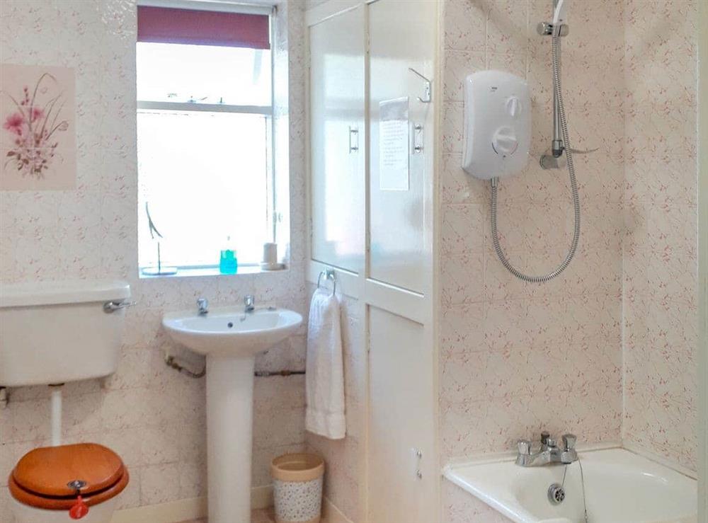 Bathroom at Ivy Cottage in Banff, Aberdeenshire