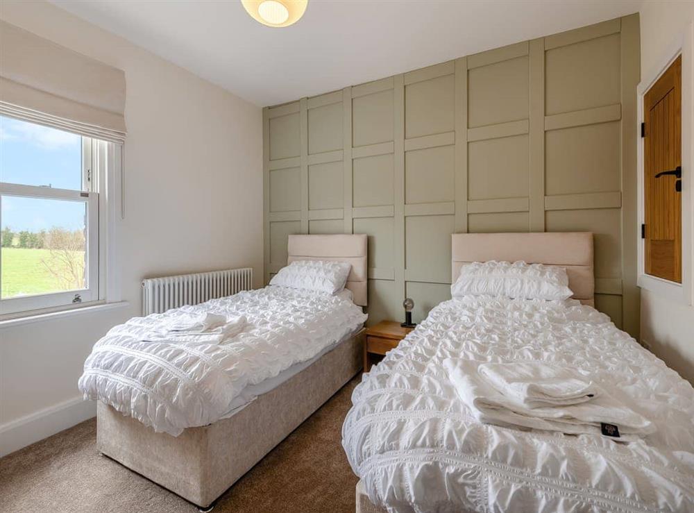 Twin bedroom at Ivy Cottage in Belper, Derbyshire