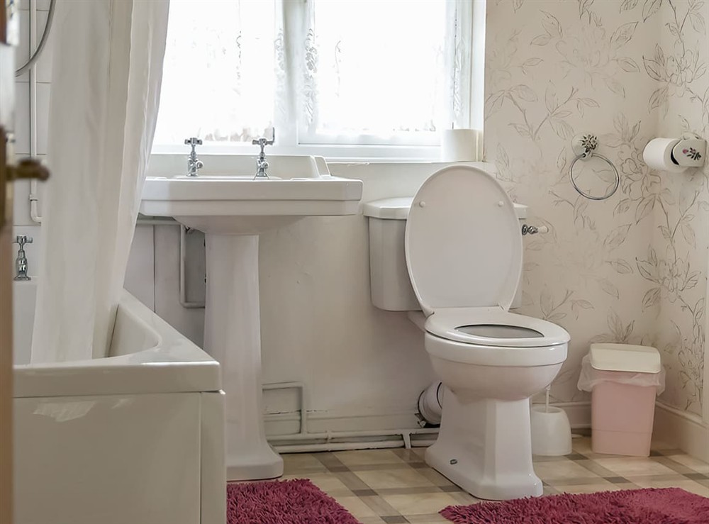Bathroom at Ivy Cottage in Burgh Le Marsh, near Skegness, Lincolnshire
