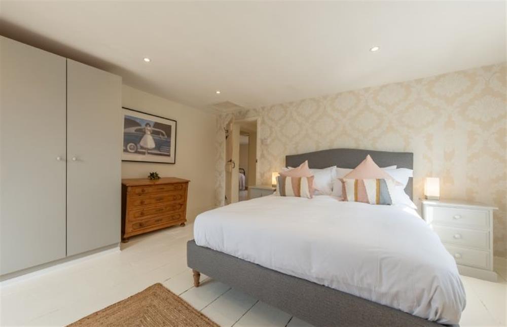 First floor: Master bedroom at Ivy Cottage, Docking near Kings Lynn