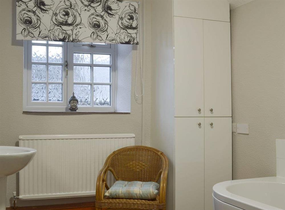 Bathroom with separate shower at Ivy Cottage in South Wingfield, near Alfreton, Derbyshire