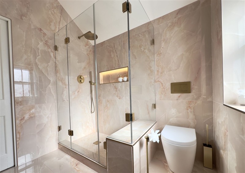 This is the bathroom at Ivy House, Conwy