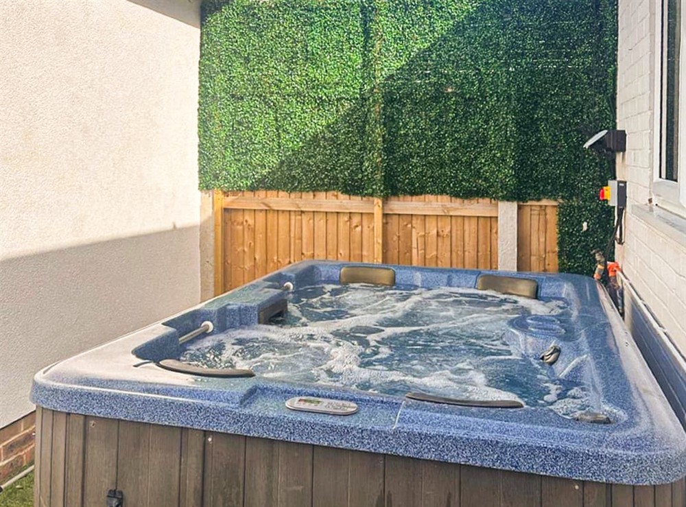 Hot tub at Ivy Lodge in Birchington, Kent