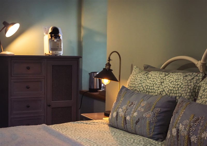 This is a bedroom (photo 4) at Jabajak, Whitland