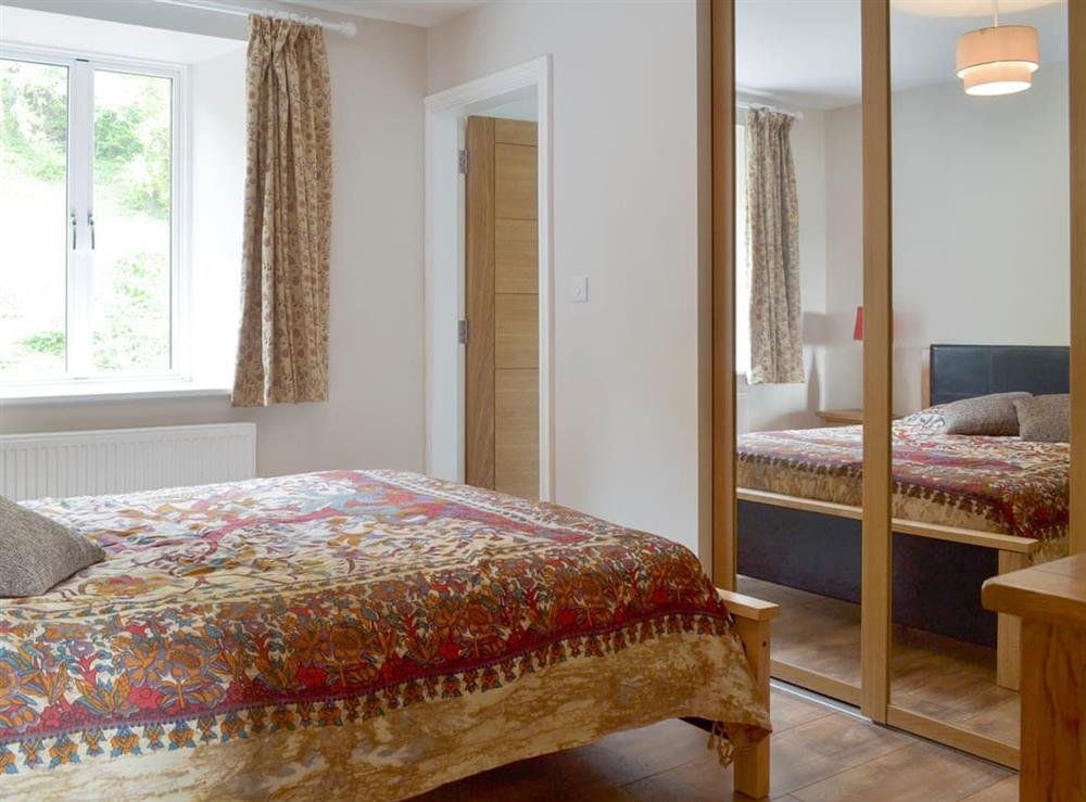 Relaxing double bedroom at Swallow View, 
