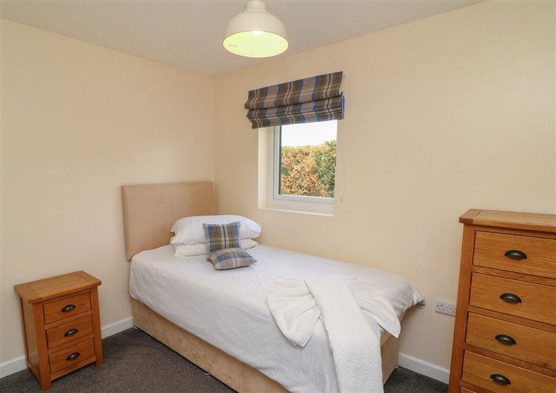 Bedroom (photo 2) at James Ville Marina Lodge 10, Brigg