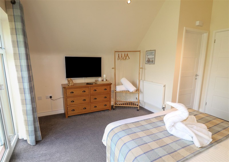Bedroom at James Ville Marina Lodge 10, Brigg