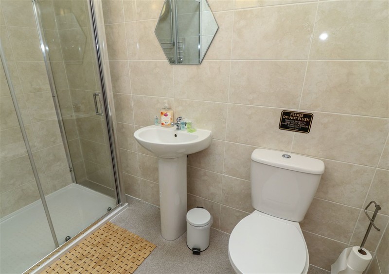 The bathroom (photo 3) at James Ville Marina Lodge 14, Brigg