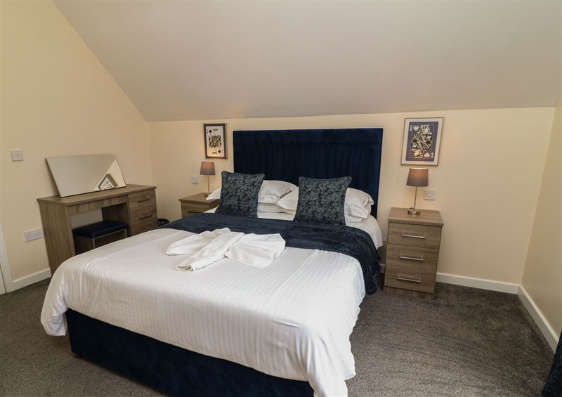 One of the 3 bedrooms (photo 2) at James Ville Marina Lodge 21, Brigg